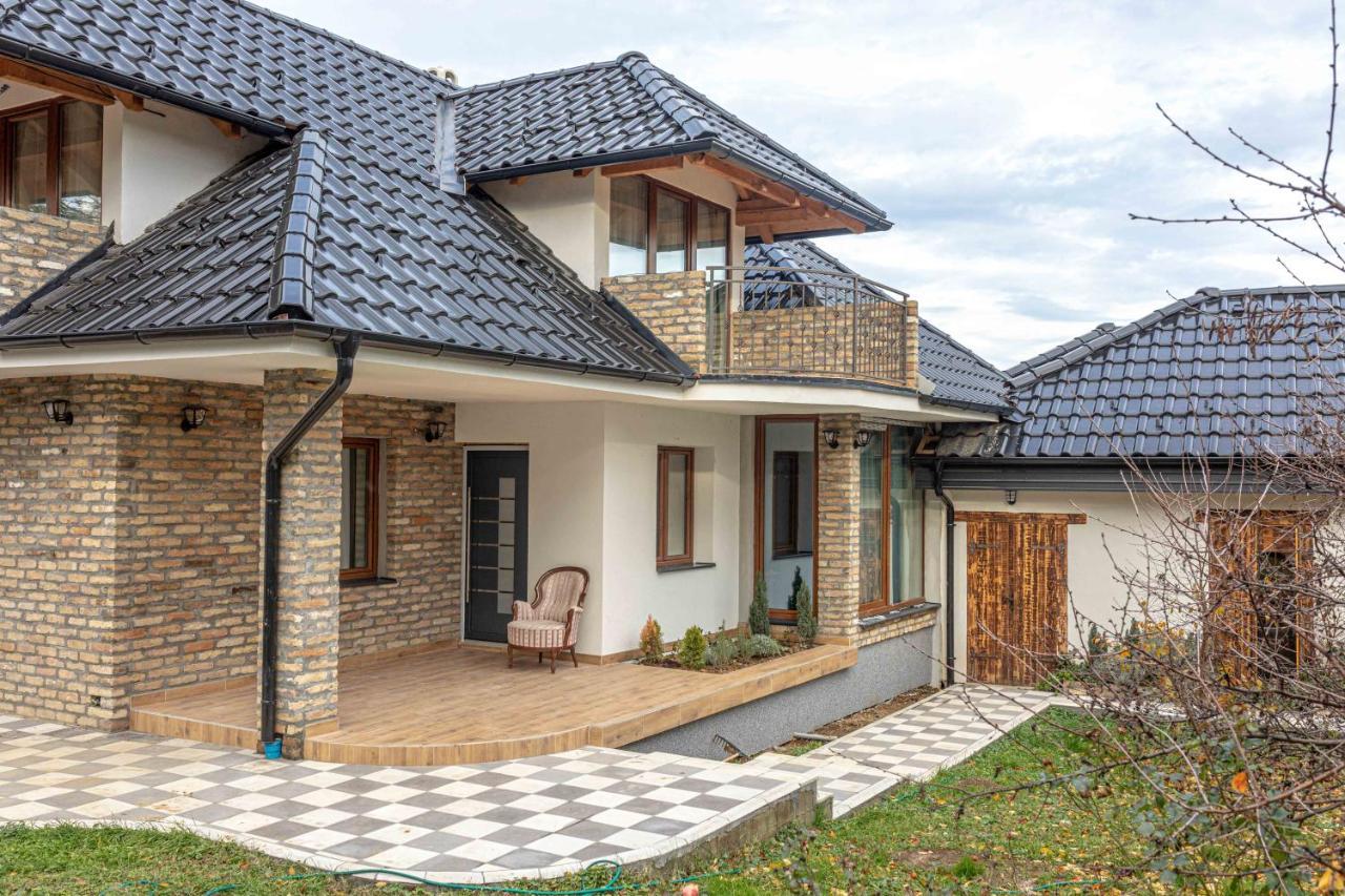 City Escape Luxury Villa Zuce Extérieur photo