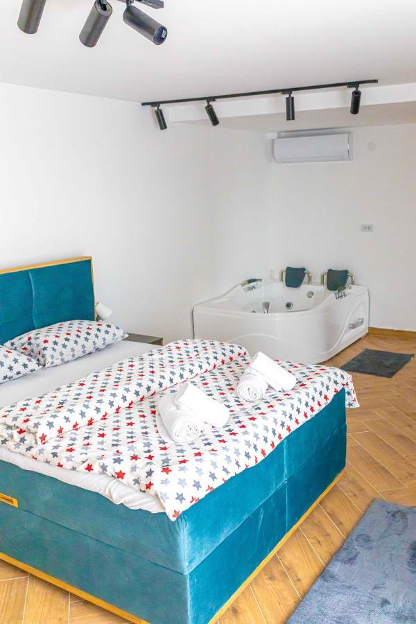 City Escape Luxury Villa Zuce Extérieur photo
